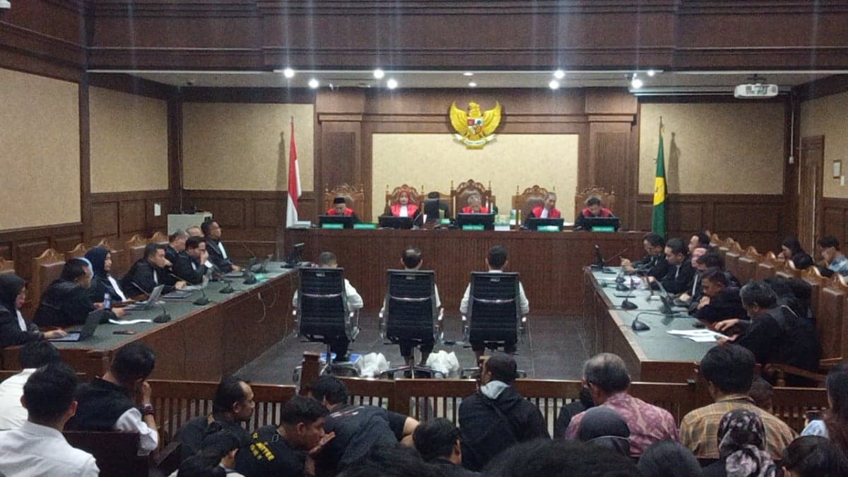 Kasus Tata Kelola Minyak Mentah, Maya Kusmaya Divonis 9 Tahun, Edward Corne 10 Tahun Kasus Tata Kelola Minyak Mentah, Maya Kusmaya Divonis 9 Tahun, Edward Corne 10 Tahun