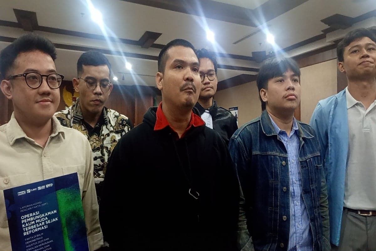 Dituntut 2 Tahun Penjara, Delpedro: Kami Hargai Kerja Keras Jaksa meski Buruk Dituntut 2 Tahun Penjara, Delpedro: Kami Hargai Kerja Keras Jaksa meski Buruk