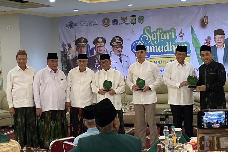 Safari Ramadan di Ponpes Al Hamid Cipayung, Pramono Anung Ajak Warga Jaga Keteduhan Safari Ramadan di Ponpes Al Hamid Cipayung, Pramono Anung Ajak Warga Jaga Keteduhan