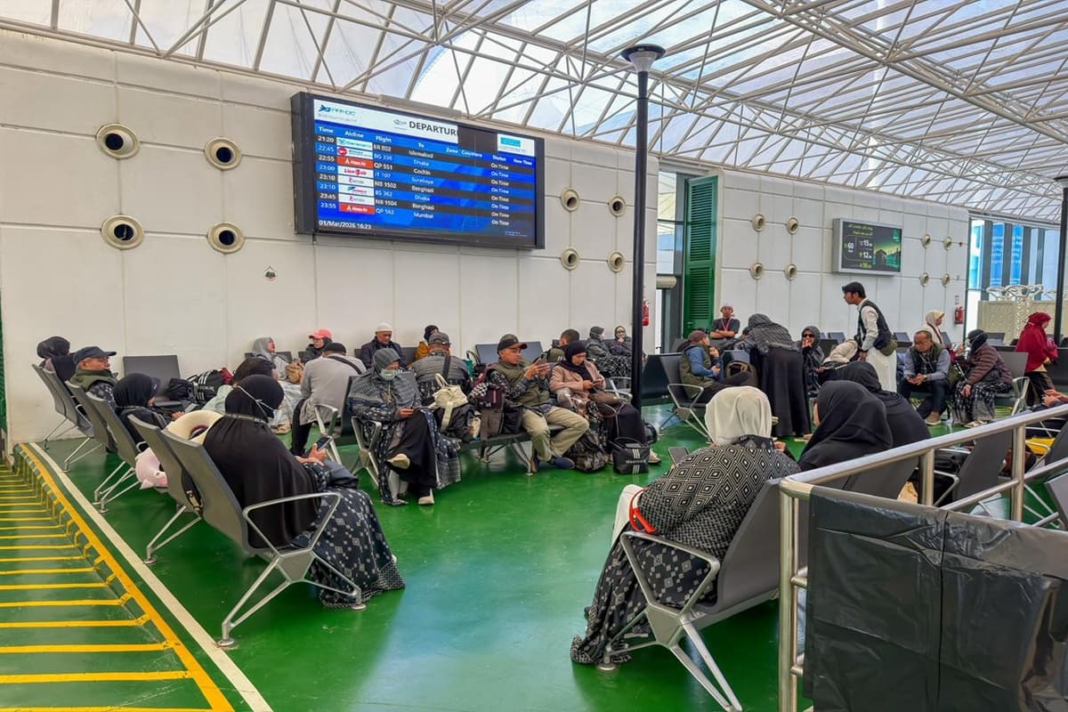 Terobos Langit Timur Tengah, 6.047 Jemaah Umrah Tiba di Tanah Air dengan Selamat Terobos Langit Timur Tengah, 6.047 Jemaah Umrah Tiba di Tanah Air dengan Selamat