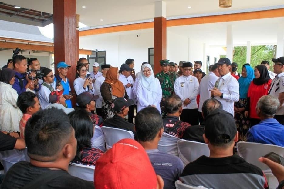 Nelayan Banyuwangi Harap Fasilitas Modern KNMP Sejahterakan Masyarakat Pesisir Nelayan Banyuwangi Harap Fasilitas Modern KNMP Sejahterakan Masyarakat Pesisir