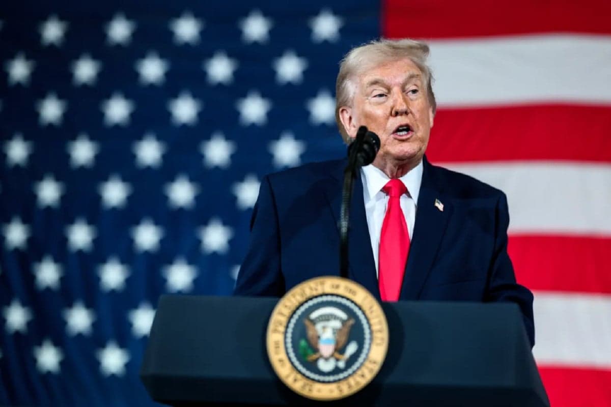 Presiden AS Donald Trump Tertawa saat Diberi Tahu Akan Dibunuh Iran Presiden AS Donald Trump Tertawa saat Diberi Tahu Akan Dibunuh Iran