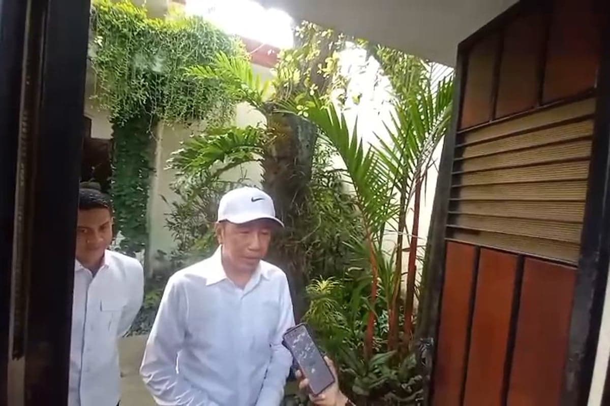 Jokowi Ungkap Isi Pertemuan Prabowo: Bahas BoP hingga Tarif Dagang AS Jokowi Ungkap Isi Pertemuan Prabowo: Bahas BoP hingga Tarif Dagang AS