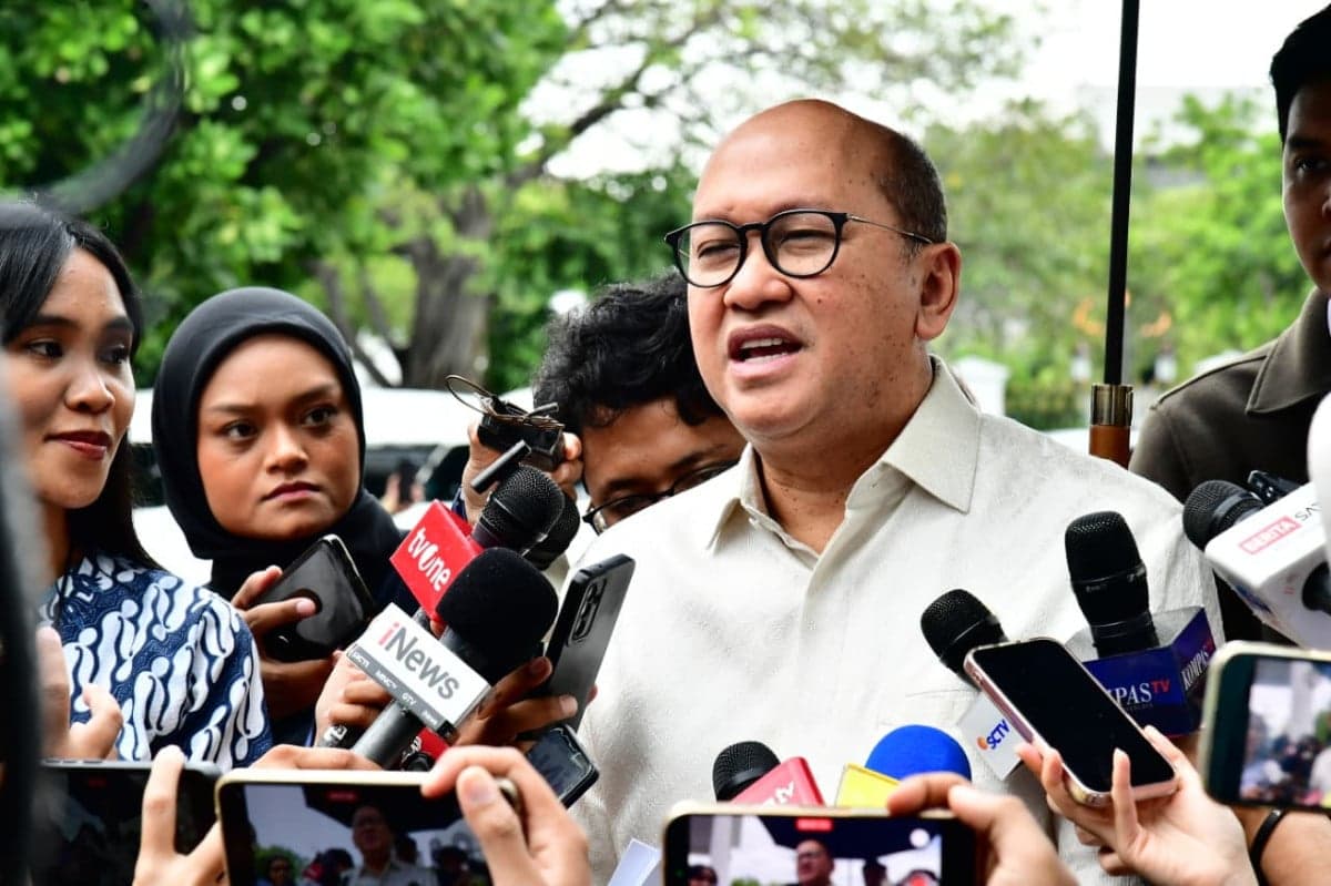 Danantara Kantongi Investasi Rp23,7 Triliun Bangun Pabrik Panel Surya Danantara Kantongi Investasi Rp23,7 Triliun Bangun Pabrik Panel Surya