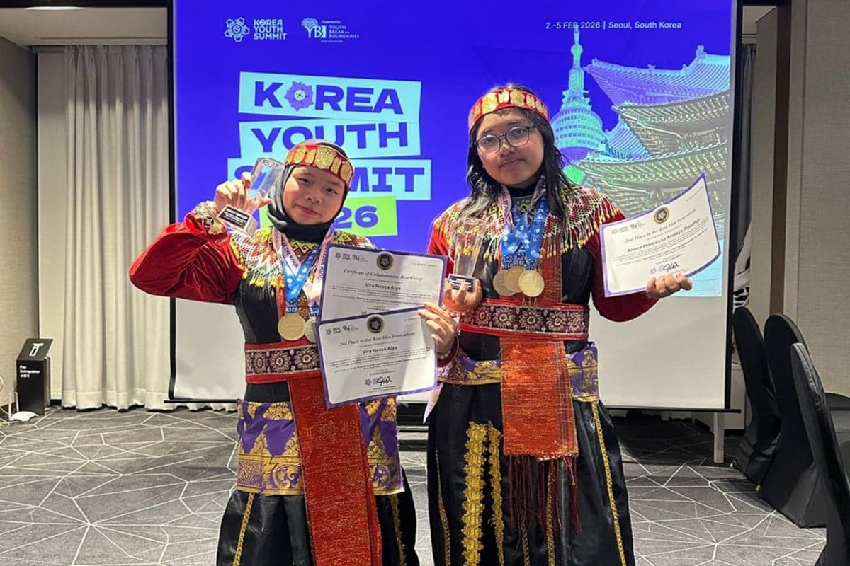 Cerita Vira dan Aimee, Angkat Isu Pendidikan dan Raih Juara di Korea Youth Summit 2026 Cerita Vira dan Aimee, Angkat Isu Pendidikan dan Raih Juara di Korea Youth Summit 2026