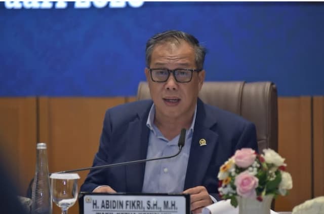 Legislator PDIP Desak Kemenag Bayarkan TPG Guru Madrasah sebelum Lebaran Legislator PDIP Desak Kemenag Bayarkan TPG Guru Madrasah sebelum Lebaran