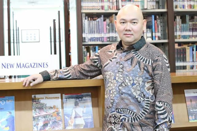 Krisis Global, Pergeseran Kekuasaan, dan Ujian Stabilitas Indonesia Krisis Global, Pergeseran Kekuasaan, dan Ujian Stabilitas Indonesia