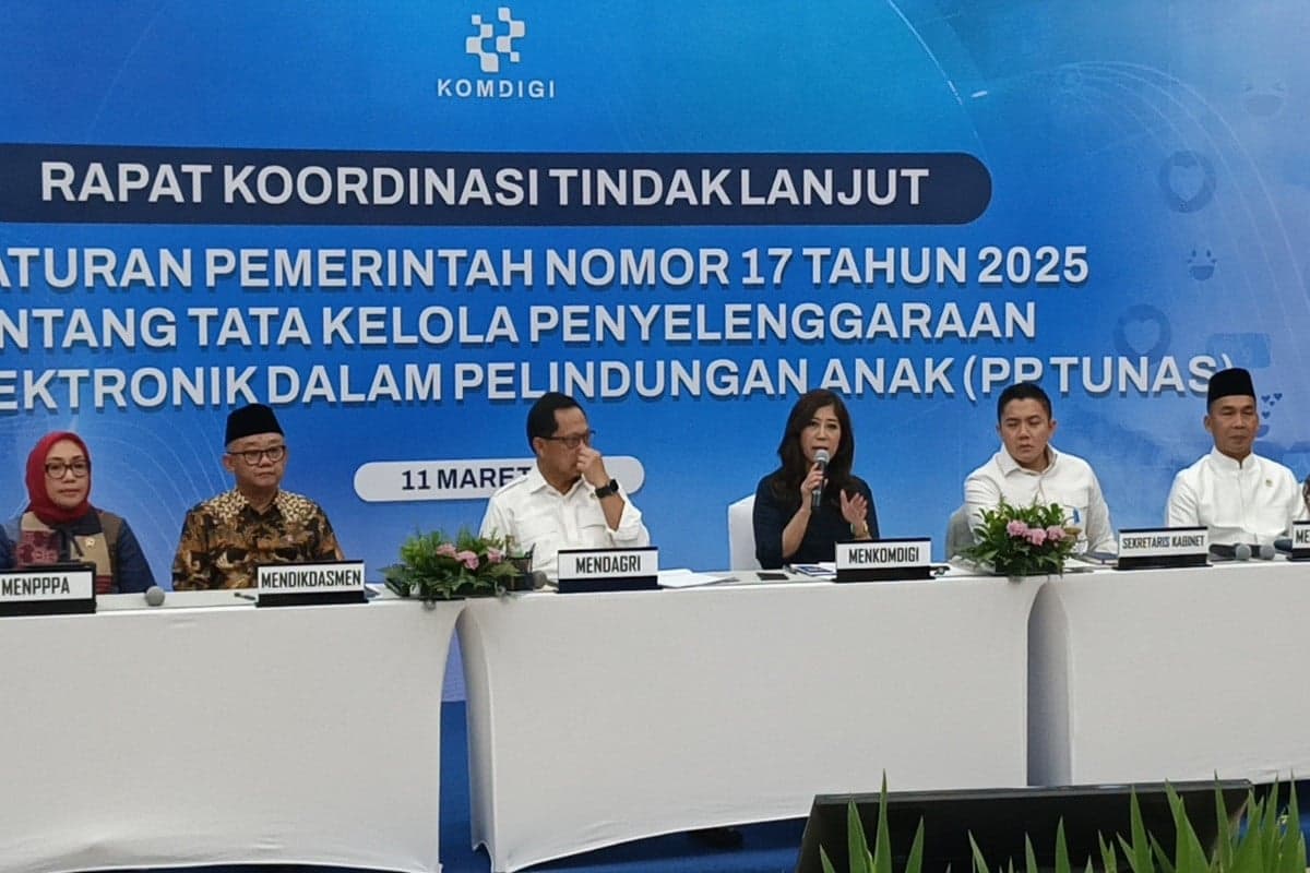 Komdigi Gandeng 5 Kementerian, Siap Batasi Akses Medsos Anak di Bawah 16 Tahun Komdigi Gandeng 5 Kementerian, Siap Batasi Akses Medsos Anak di Bawah 16 Tahun