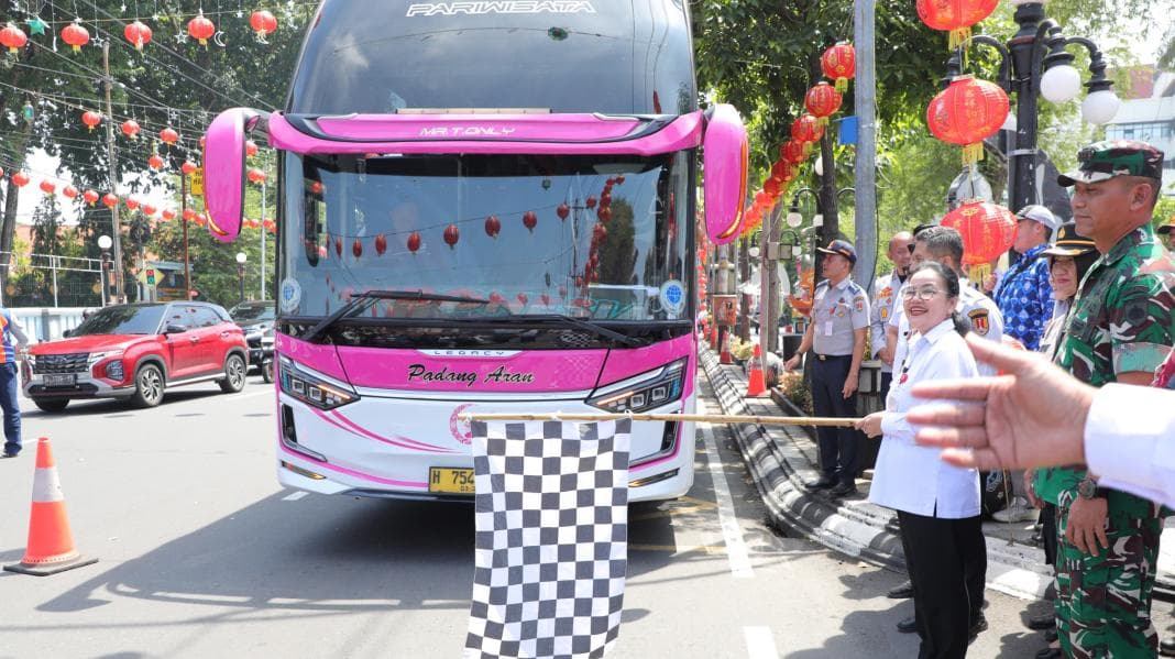 Hadir Untuk Masyarakat, Pemkot Semarang Siapkan Tujuh Armada Bus Angkut Pemudik Asal Semarang di Jakarta Hadir Untuk Masyarakat, Pemkot Semarang Siapkan Tujuh Armada Bus Angkut Pemudik Asal Semarang di Jakarta