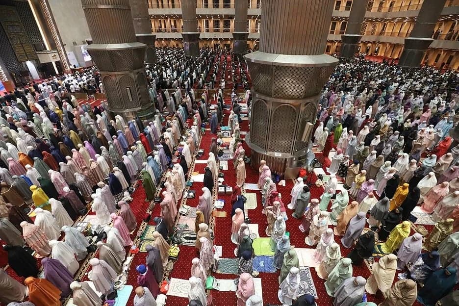 Jadwal Salat dan Imsakiyah Kota Makassar Hari Ini, Kamis 22 Ramadan 1447 H Jadwal Salat dan Imsakiyah Kota Makassar Hari Ini, Kamis 22 Ramadan 1447 H