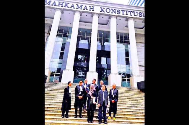 Ketika Kebenaran Didamaikan Ketika Kebenaran Didamaikan