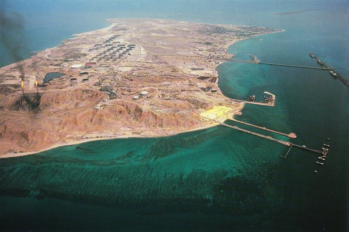 5 Fakta Pulau Kharg yang Jadi Jantung Industri Minyak Iran 5 Fakta Pulau Kharg yang Jadi Jantung Industri Minyak Iran