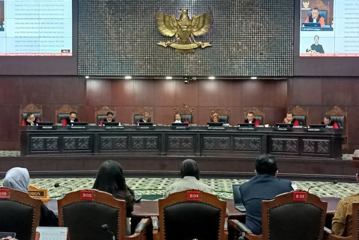 UU soal Uang Pensiun Anggota DPR Dinyatakan Inkonstitusional Bersyarat, MK Perintahkan Bikin Undang-Undang Baru UU soal Uang Pensiun Anggota DPR Dinyatakan Inkonstitusional Bersyarat, MK Perintahkan Bikin Undang-Undang Baru
