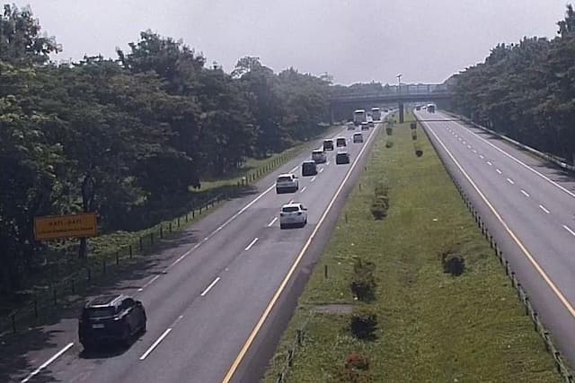 H-4 Lebaran, 19.000 Kendaraan Melintasi Tol Cipali Arah Cirebon H-4 Lebaran, 19.000 Kendaraan Melintasi Tol Cipali Arah Cirebon
