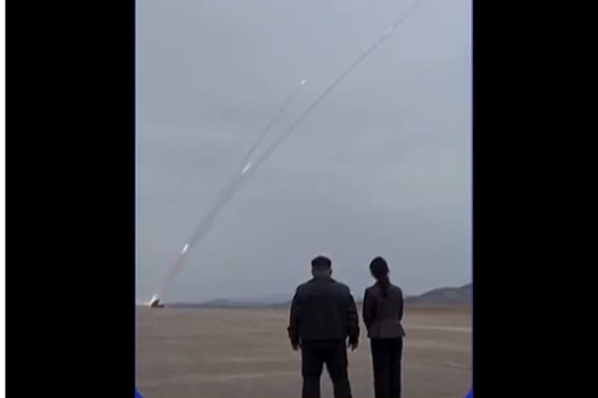 Kim Jong-un dan Putrinya Nobar Rudal Besar, Kasih Paham Musuh tentang Daya Hancur Nuklir Korut! Kim Jong-un dan Putrinya Nobar Rudal Besar, Kasih Paham Musuh tentang Daya Hancur Nuklir Korut!