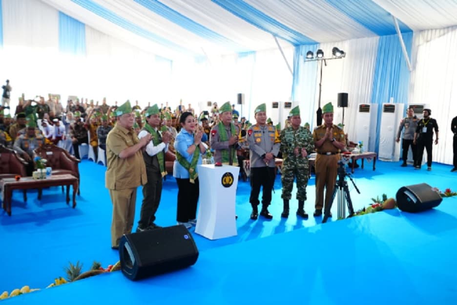 Titiek Soeharto Apresiasi Kapolri Tindaklanjuti Instruksi Presiden Bangun Jembatan Titiek Soeharto Apresiasi Kapolri Tindaklanjuti Instruksi Presiden Bangun Jembatan