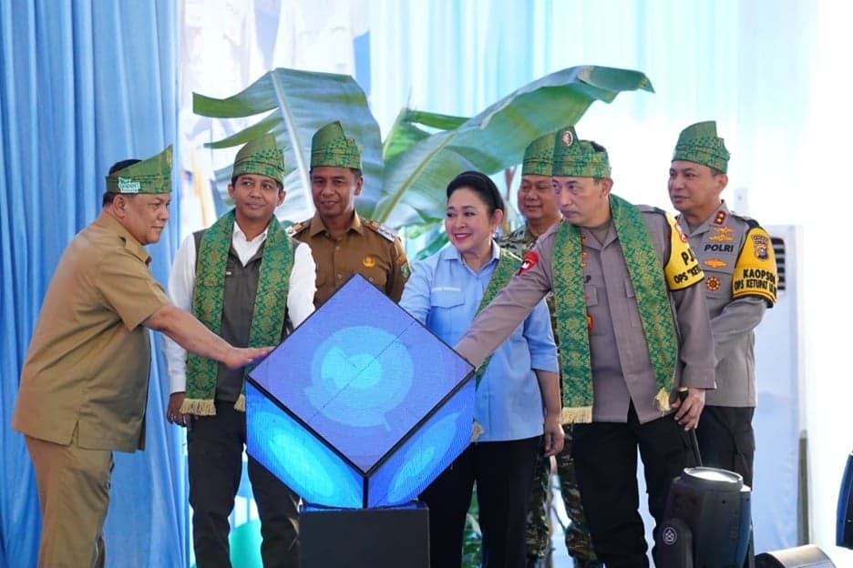 Perkuat Akses Pendidikan dan Ekonomi, Kapolri Resmikan Jembatan Merah Putih di Riau Perkuat Akses Pendidikan dan Ekonomi, Kapolri Resmikan Jembatan Merah Putih di Riau