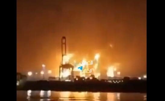 Iran Lancarkan Serangan Rudal Besar-besaran ke Israel, Sektor Energi Teluk Terguncang, Harga Minyak Tembus USD110 Iran Lancarkan Serangan Rudal Besar-besaran ke Israel, Sektor Energi Teluk Terguncang, Harga Minyak Tembus USD110