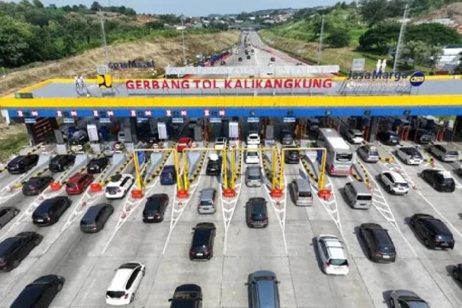 Kemacetan Gerbang Tol saat Mudik, Pengamat Dorong Sistem Tanpa Henti Kemacetan Gerbang Tol saat Mudik, Pengamat Dorong Sistem Tanpa Henti