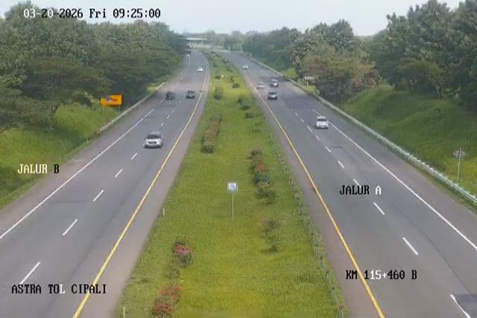 Arus Lalin Mudik di Jalan Tol Lancar, One Way Nasional Bakal Dihentikan Hari Ini Arus Lalin Mudik di Jalan Tol Lancar, One Way Nasional Bakal Dihentikan Hari Ini