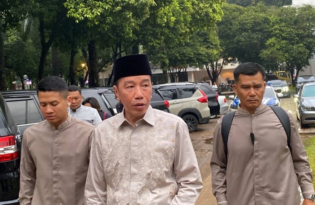 Jokowi Salat Idulfitri 2026 di Masjid Al-Bina GBK Jokowi Salat Idulfitri 2026 di Masjid Al-Bina GBK