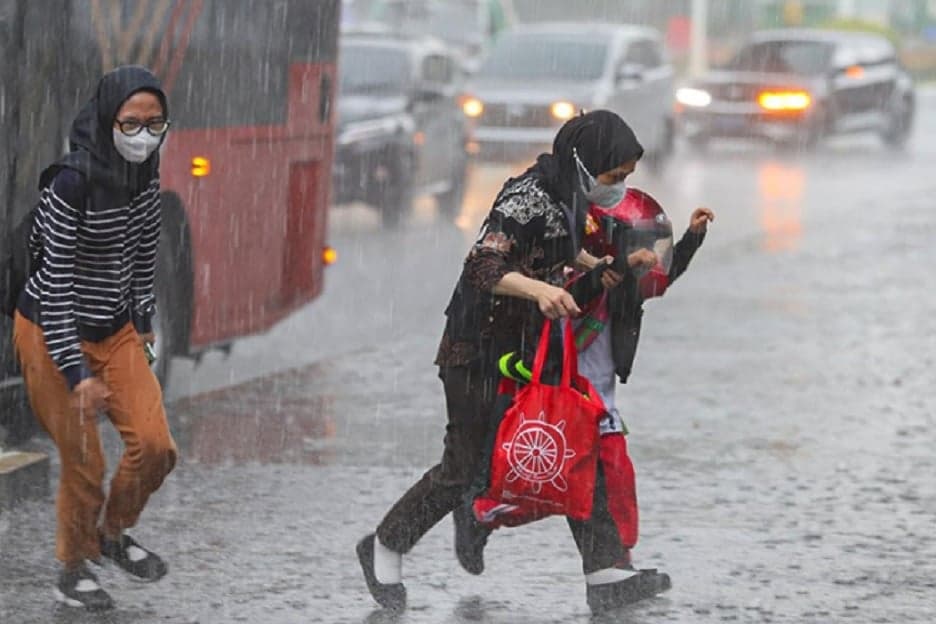 Hari Pertama Sekolah usai Libur Lebaran, BMKG: Hujan Lebat di Sejumlah Wilayah Hari Pertama Sekolah usai Libur Lebaran, BMKG: Hujan Lebat di Sejumlah Wilayah