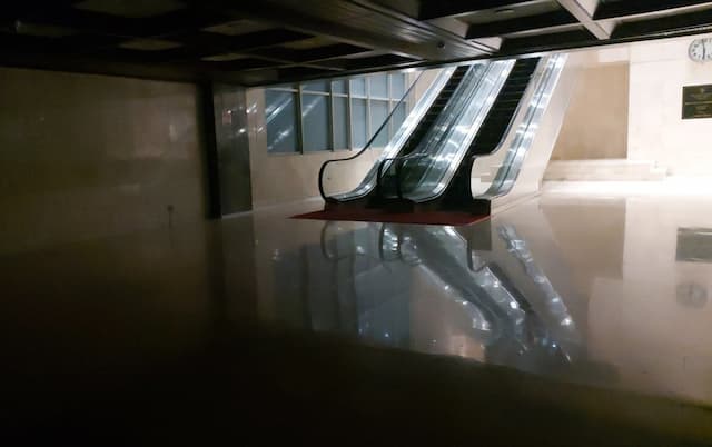 Melihat Suasana Gedung DPR di Tengah Efisiensi Melihat Suasana Gedung DPR di Tengah Efisiensi