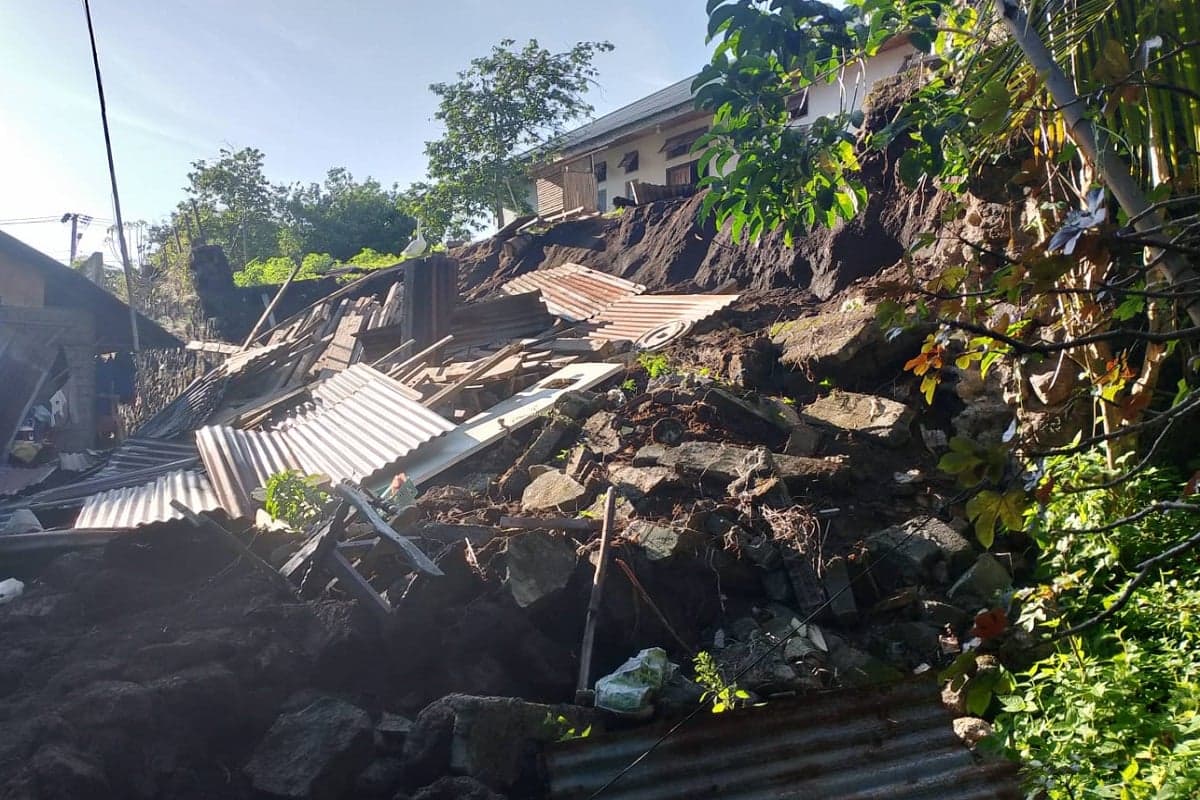 Gempa Bitung M7,6: Tsunami Terdeteksi di Lima Wilayah Gempa Bitung M7,6: Tsunami Terdeteksi di Lima Wilayah