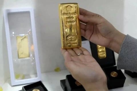 Harga Emas Antam Hari Ini Anjlok Rp26.000, Borong atau Tunggu Nanti? Harga Emas Antam Hari Ini Anjlok Rp26.000, Borong atau Tunggu Nanti?