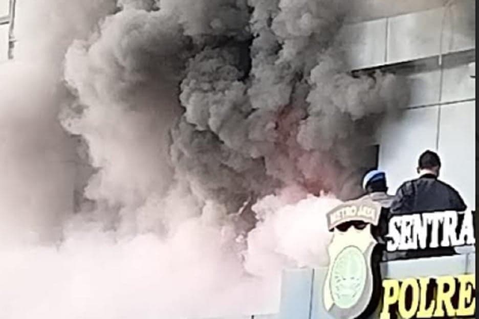 Polres Metro Jakarta Barat Kebakaran Polres Metro Jakarta Barat Kebakaran