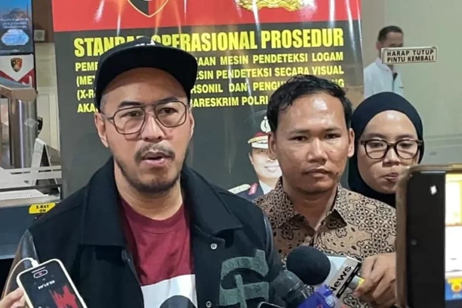 Novel Bamukmin Bakal Cabut Laporan Terhadap Pandji Pragiwaksono Jika Minta Maaf Novel Bamukmin Bakal Cabut Laporan Terhadap Pandji Pragiwaksono Jika Minta Maaf