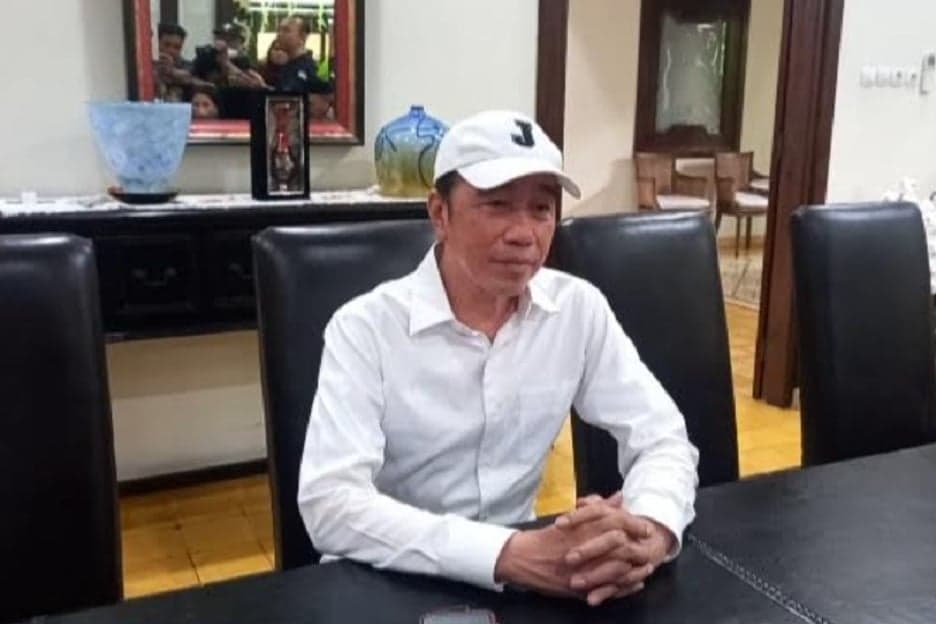 Jokowi Tolak Permintaan JK Tunjukkan Ijazah Asli: Hanya akan Dibuka di Persidangan Jokowi Tolak Permintaan JK Tunjukkan Ijazah Asli: Hanya akan Dibuka di Persidangan