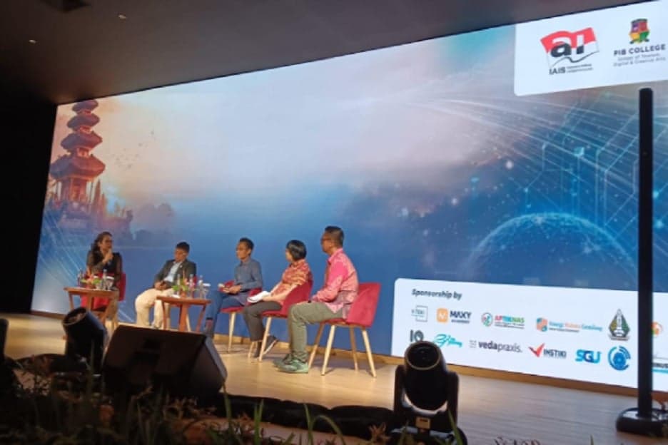 IKA Binus-IAIS Kolaborasi Wujudkan Talenta AI Berdampak bagi Pembangunan Nasional IKA Binus-IAIS Kolaborasi Wujudkan Talenta AI Berdampak bagi Pembangunan Nasional