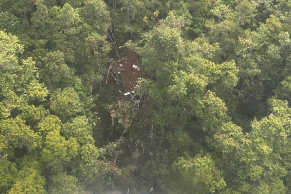 Ekor Helikopter PK-CFX yang Hilang Kontak Ditemukan di Sekadau Kalbar Ekor Helikopter PK-CFX yang Hilang Kontak Ditemukan di Sekadau Kalbar