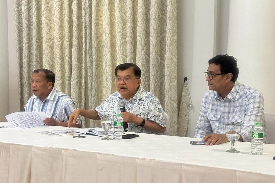 JK Tegaskan Ceramahnya Tidak Bicarakan Dogma Agama JK Tegaskan Ceramahnya Tidak Bicarakan Dogma Agama