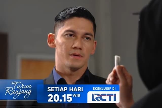 Sinopsis Sinetron 'Turun Ranjang' Eps 14: Albi Ajak Natha Makan Malam Bersama, Naza Dilema Sinopsis Sinetron 'Turun Ranjang' Eps 14: Albi Ajak Natha Makan Malam Bersama, Naza Dilema