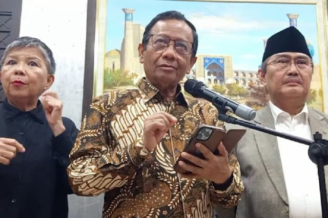 Komisi Reformasi Polri Sudah Siap Lapor ke Presiden, Mahfud MD: Tinggal Tunggu Jadwal Pertemuan Komisi Reformasi Polri Sudah Siap Lapor ke Presiden, Mahfud MD: Tinggal Tunggu Jadwal Pertemuan