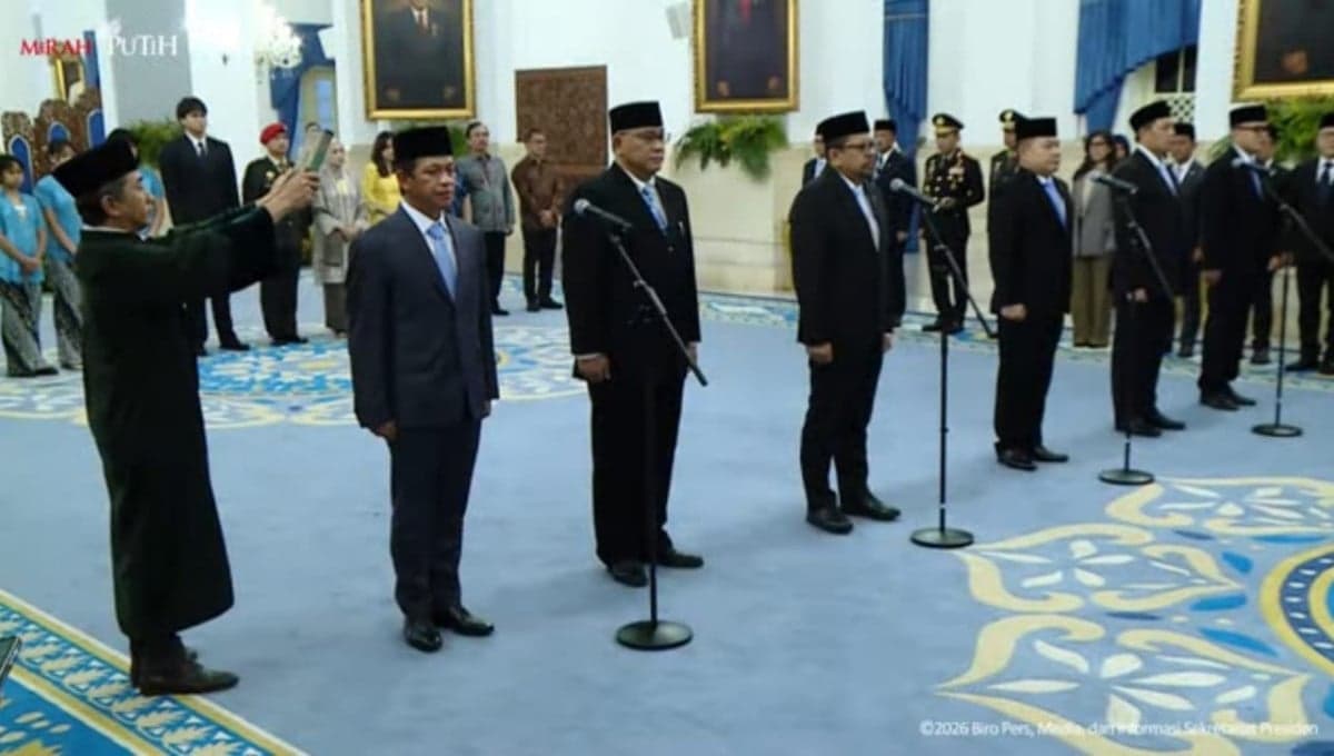 Reshuffle Kabinet Terbaru, Murni karena Kinerja atau Politik? Reshuffle Kabinet Terbaru, Murni karena Kinerja atau Politik?
