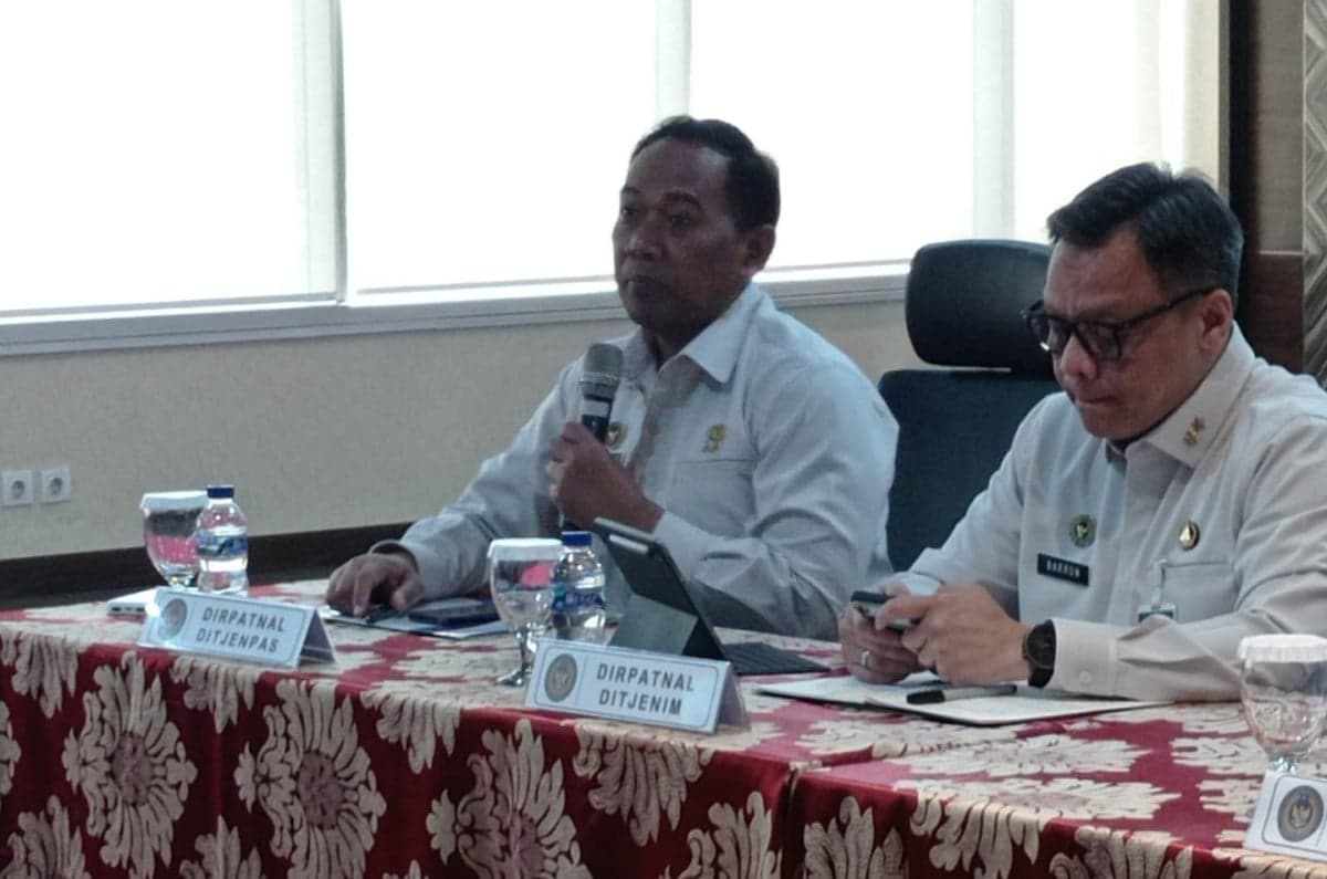 2 Petugas Lapas Blitar Diperiksa terkait Dugaan Jual Beli Sel Khusus Rp100 Juta 2 Petugas Lapas Blitar Diperiksa terkait Dugaan Jual Beli Sel Khusus Rp100 Juta