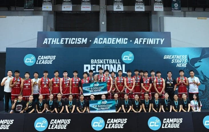 Tim Putra dan Putri Ubaya Juara Campus League Basketball Regional Surabaya Tim Putra dan Putri Ubaya Juara Campus League Basketball Regional Surabaya