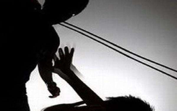 Ngeri! ODGJ Mengamuk Bawa Golok di Purwakarta, 13 Warga Bersimbah Darah Dibacok Ngeri! ODGJ Mengamuk Bawa Golok di Purwakarta, 13 Warga Bersimbah Darah Dibacok