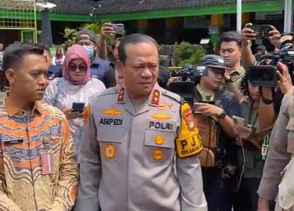 Apa Penyebab Mobil MBG Tabrak Kerumunan Siswa SD di Jakut? Ini Kata Kapolda Metro Apa Penyebab Mobil MBG Tabrak Kerumunan Siswa SD di Jakut? Ini Kata Kapolda Metro