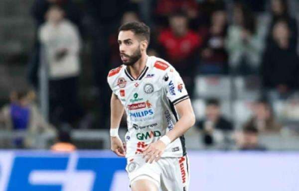 Geger! Xpander Tabrak Mobil lagi Parkir dan Pejalan Kaki di Jakbar, 1 Orang Tewas Geger! Xpander Tabrak Mobil lagi Parkir dan Pejalan Kaki di Jakbar, 1 Orang Tewas