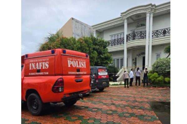 Kronologi Anak Pemilik Rumah Mewah di Cilegon Tewas Ditusuk, Sang Ayah Sempat Terima Telepon Kronologi Anak Pemilik Rumah Mewah di Cilegon Tewas Ditusuk, Sang Ayah Sempat Terima Telepon