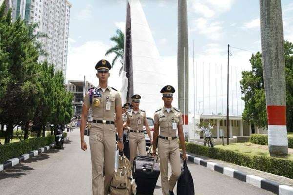 10 Sekolah Kedinasan Gratis yang Banyak Diburu di 2024, Lulus Jadi PNS 10 Sekolah Kedinasan Gratis yang Banyak Diburu di 2024, Lulus Jadi PNS