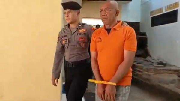 Terungkap Fakta Mengejutkan Kakek Viral Nikahi Gadis dengan Mahar Cek 3 Miliar Terungkap Fakta Mengejutkan Kakek Viral Nikahi Gadis dengan Mahar Cek 3 Miliar