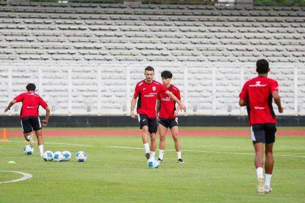 Perasaan Ivar Jenner Usai Dipercaya Jadi Kapten di Laga Timnas Indonesia U-22 vs Mali U-22 Perasaan Ivar Jenner Usai Dipercaya Jadi Kapten di Laga Timnas Indonesia U-22 vs Mali U-22