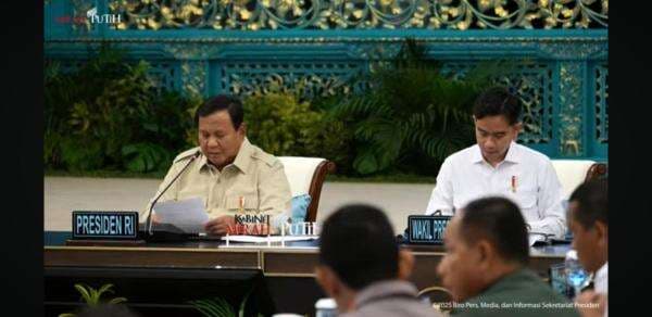 Ultimatum Kepala Daerah, Prabowo: Jangan Banyak ke Luar Negeri Pakai Dana Otsus! Ultimatum Kepala Daerah, Prabowo: Jangan Banyak ke Luar Negeri Pakai Dana Otsus!