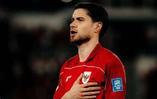 Kevin Diks Buka-Bukaan! Ungkap 3 Momen Paling Bersejarah Sepanjang Karier yang Bikin Merinding Kevin Diks Buka-Bukaan! Ungkap 3 Momen Paling Bersejarah Sepanjang Karier yang Bikin Merinding