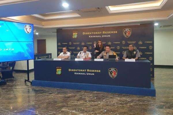 Polda Metro Pastikan Roy Suryo cs Tetap Tersangka usai Gelar Perkara Ijazah Jokowi Polda Metro Pastikan Roy Suryo cs Tetap Tersangka usai Gelar Perkara Ijazah Jokowi